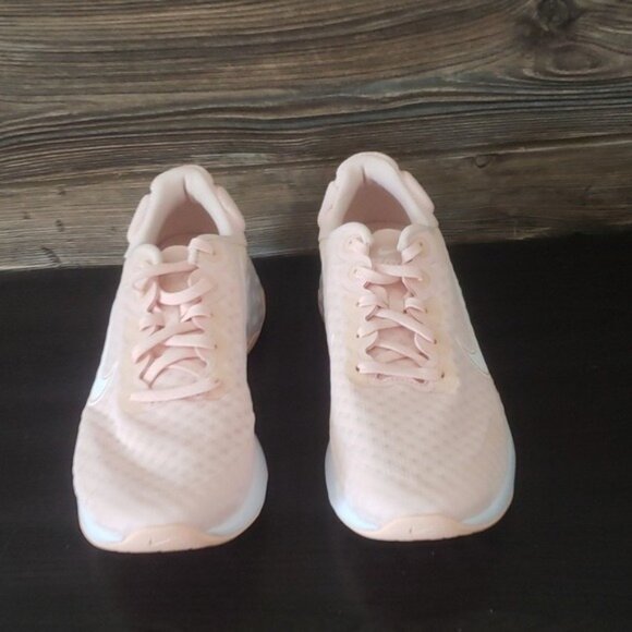 New Nike Womens Renew Ride Peach Sneakers Size 8.5 Lightweight Running Casual - Picture 3 of 9